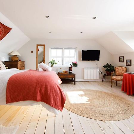Woodfield Wellbeing Apartment Oving ภายนอก รูปภาพ