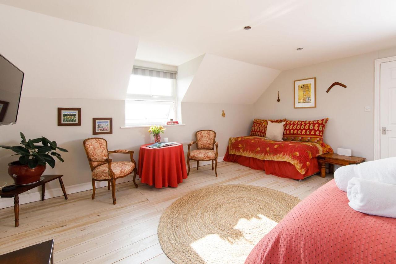 Woodfield Wellbeing Apartment Oving ภายนอก รูปภาพ